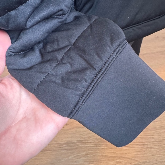 Lululemon dynamic movement 1/2 zip jacket - Picture 4 of 11